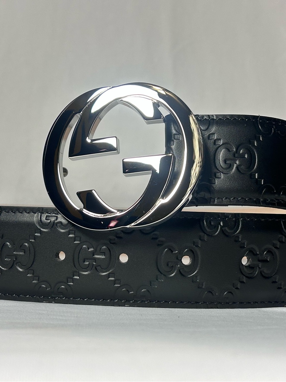 Gucci Men's Black Embossed GG Leather Belt with Silver Interlocking G Buckle 44 - Picture 4 of 9